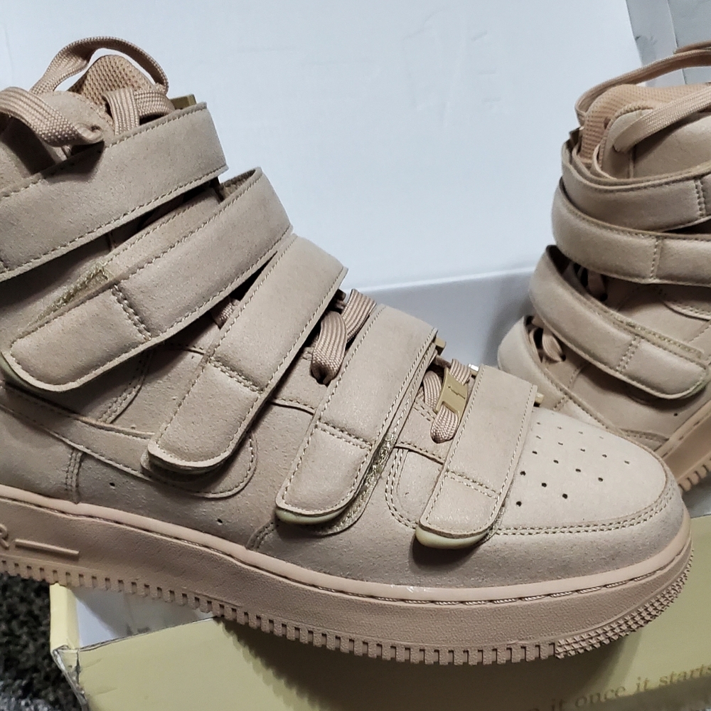 Billie Eilish x Nike Air Force 1 High '07 SP in Mushroom Colorway BNIB - Picture 5 of 12